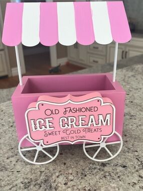 Pink 'Old Fashioned Ice Cream' Decorative Cart